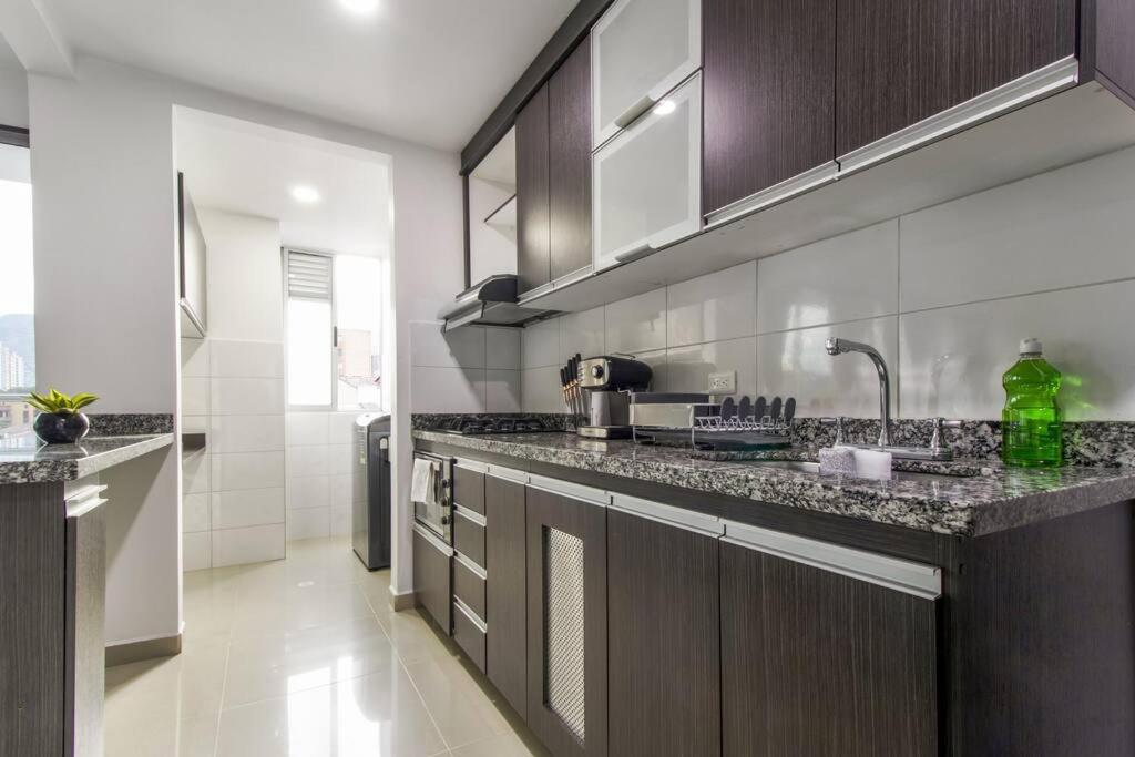 Amplio Apartamento En Calasanz - Estadio Medellín Esterno foto
