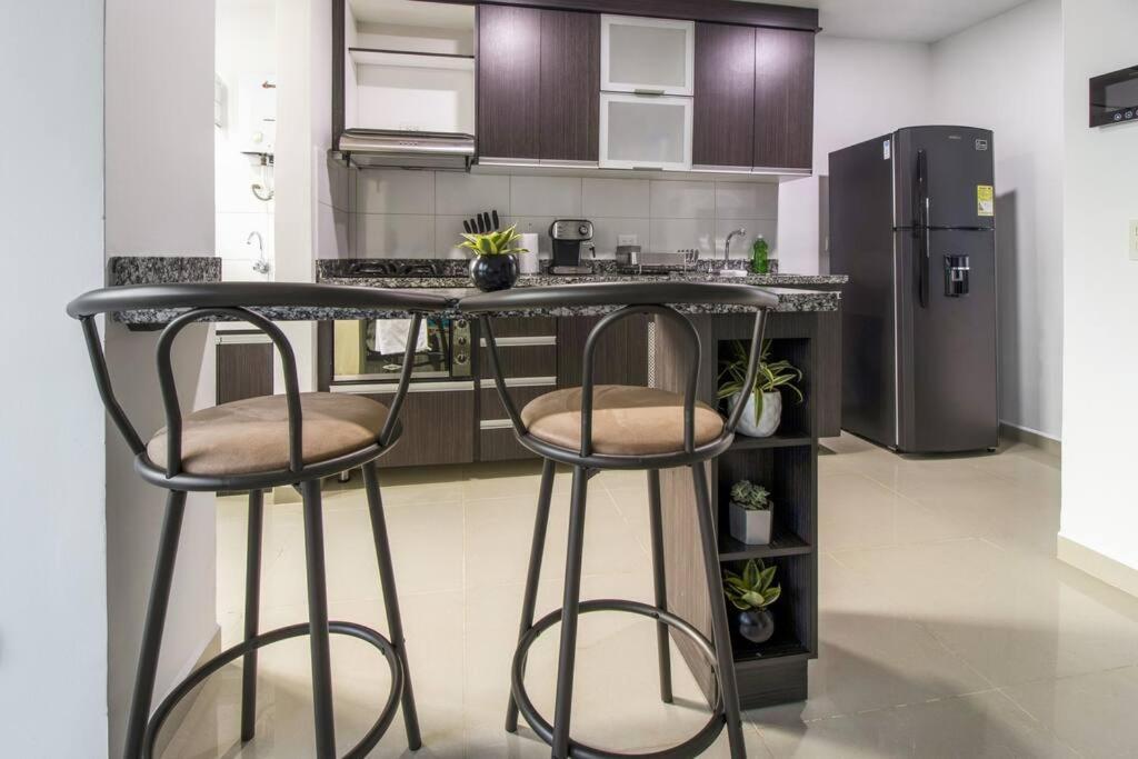 Amplio Apartamento En Calasanz - Estadio Medellín Esterno foto