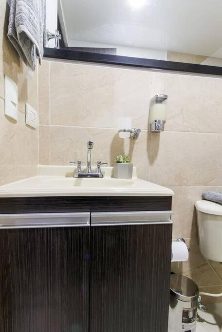 Amplio Apartamento En Calasanz - Estadio Medellín Esterno foto